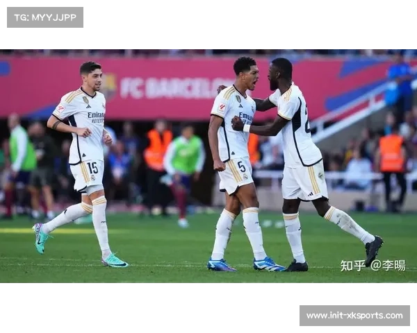 贝林厄姆第39分钟头槌破门，皇马1-0领先塞维利亚